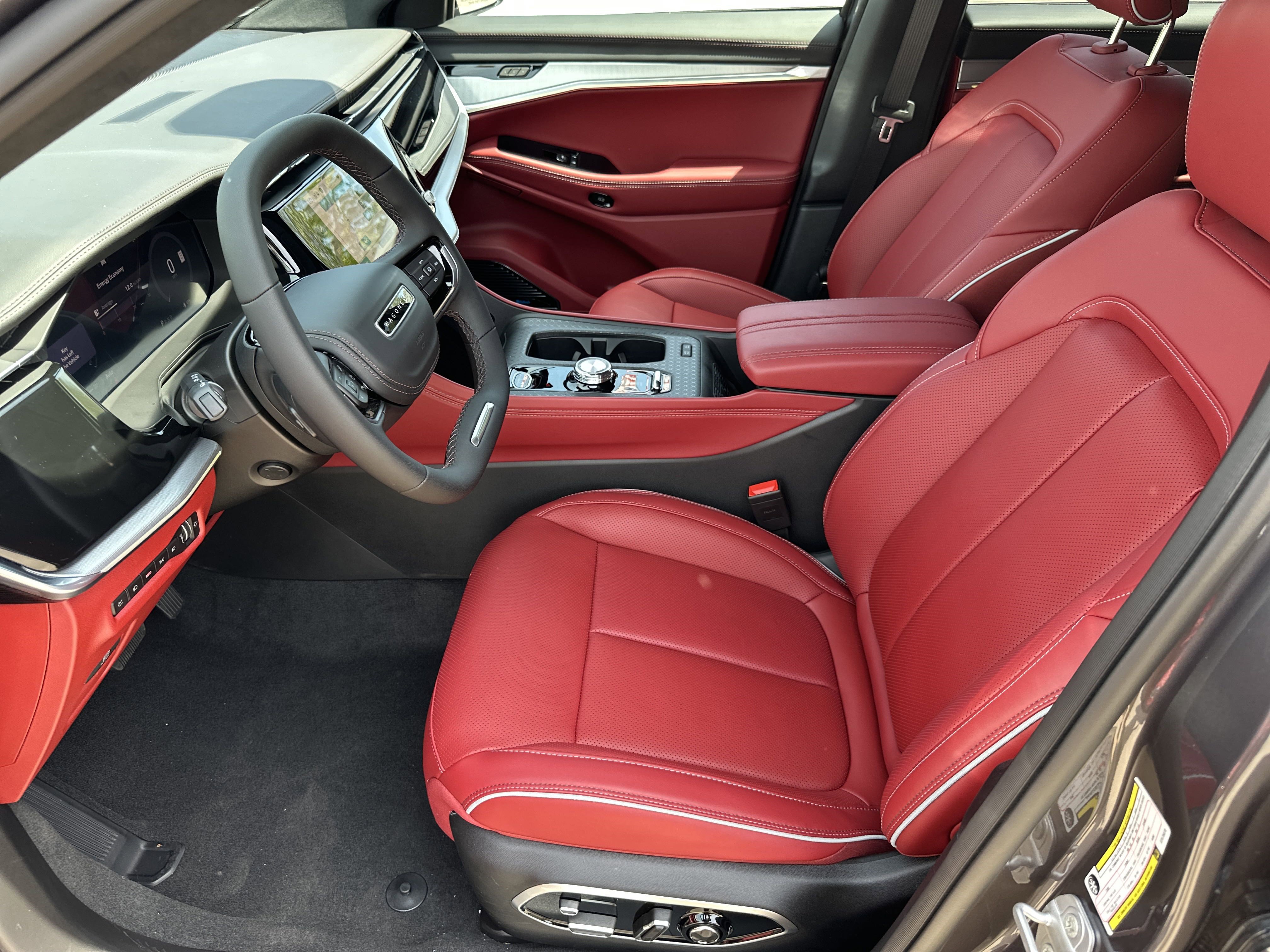 2025 Jeep Wagoneer S Launch Edition photo 2