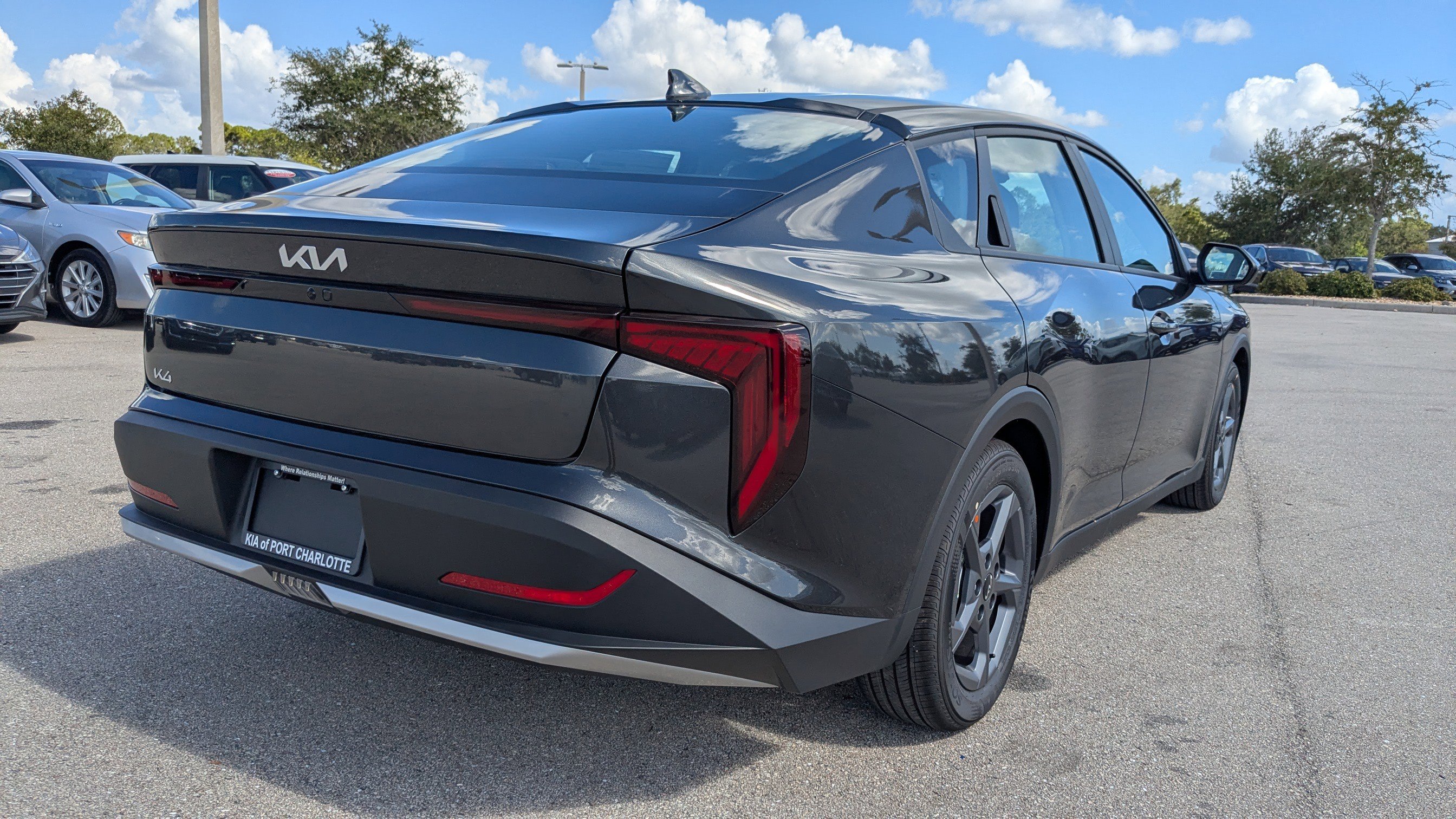 2025 Kia K4 LXS photo 4