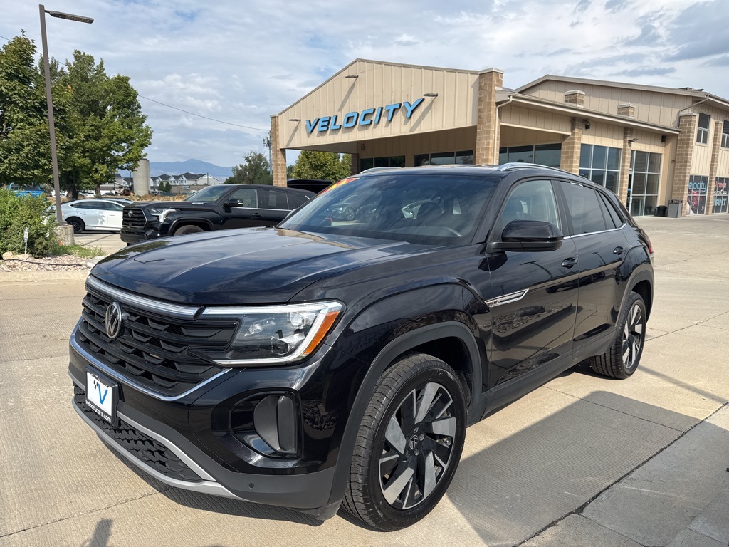2024 Volkswagen Atlas Cross Sport SE Technology photo 4