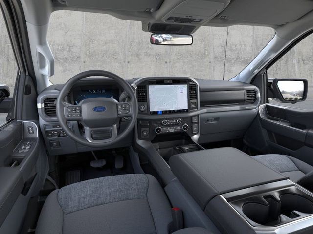 2025 Ford F-150 XLT photo 8