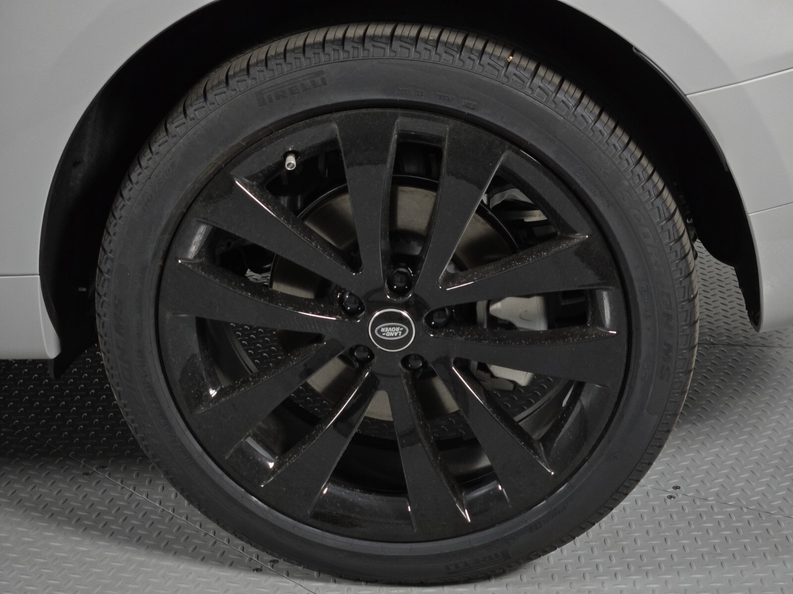 2025 Land Rover Range Rover Sport SE photo 8