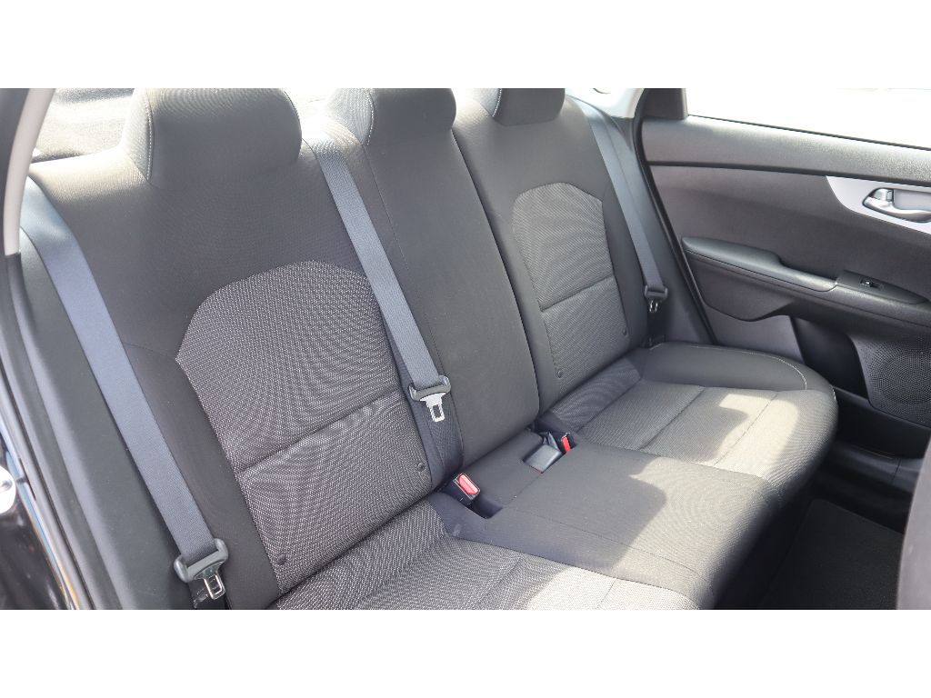 2023 Kia Forte LXS photo 22