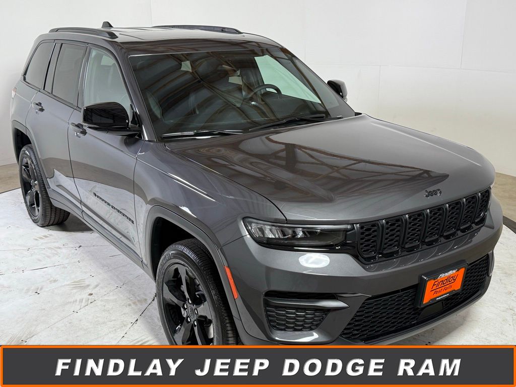 2025 Jeep Grand Cherokee Altitude's photo