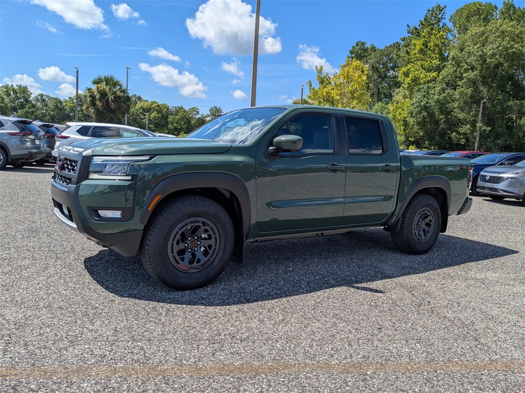 2025 Nissan Frontier PRO-X photo 8