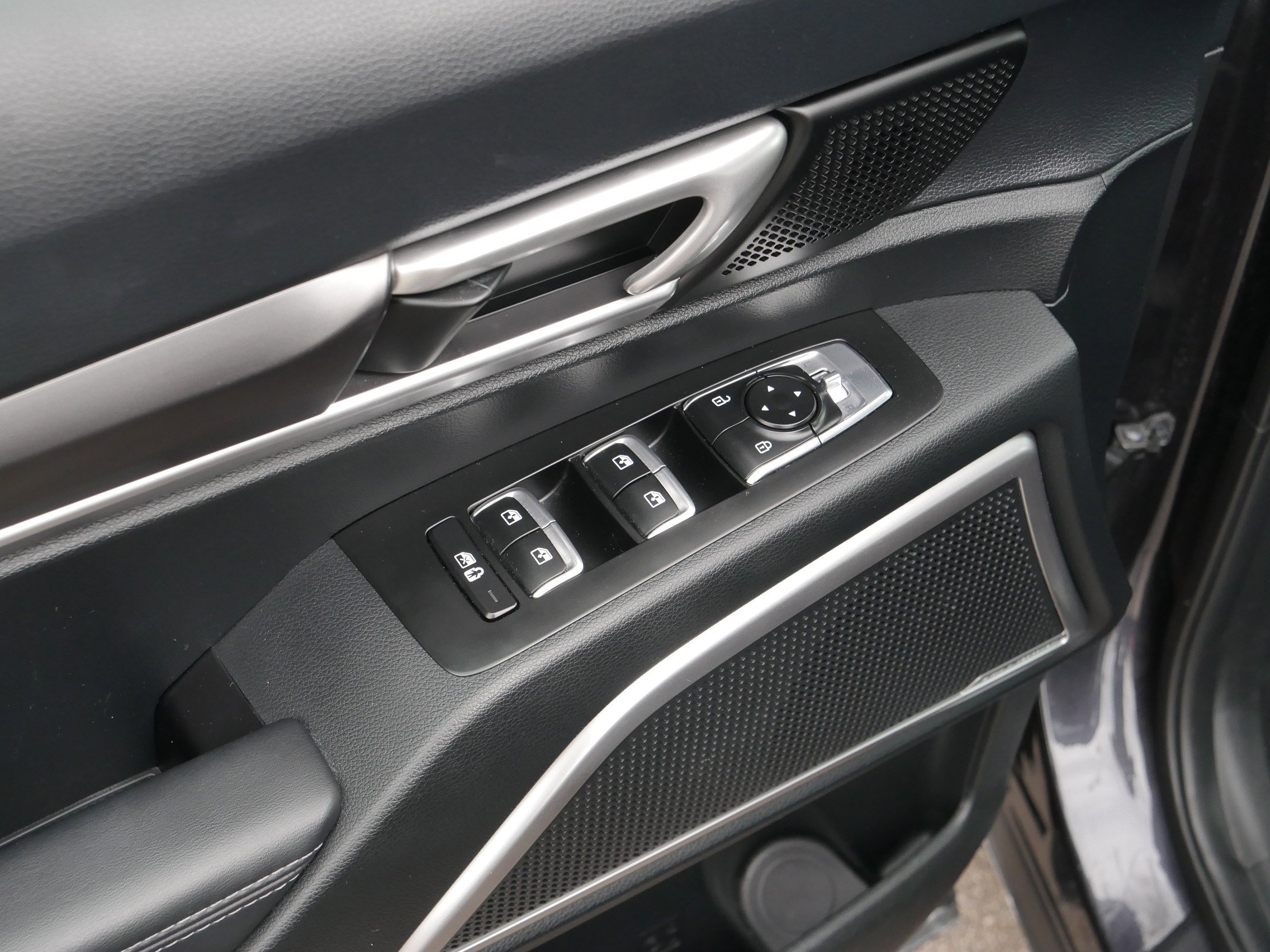 2025 Kia Telluride S photo 19