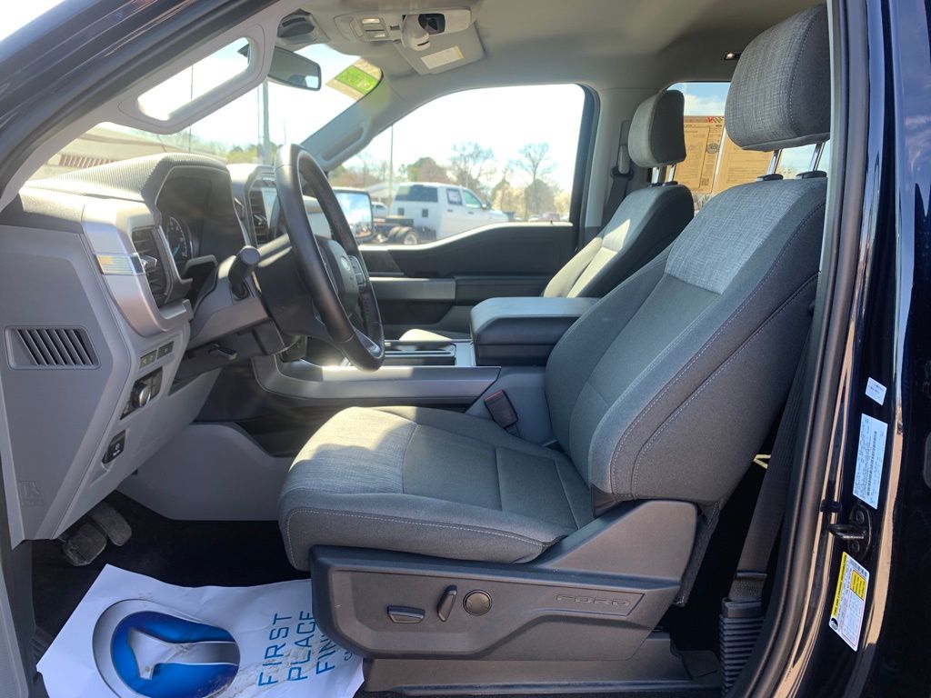 2023 Ford F-150 XLT photo 13