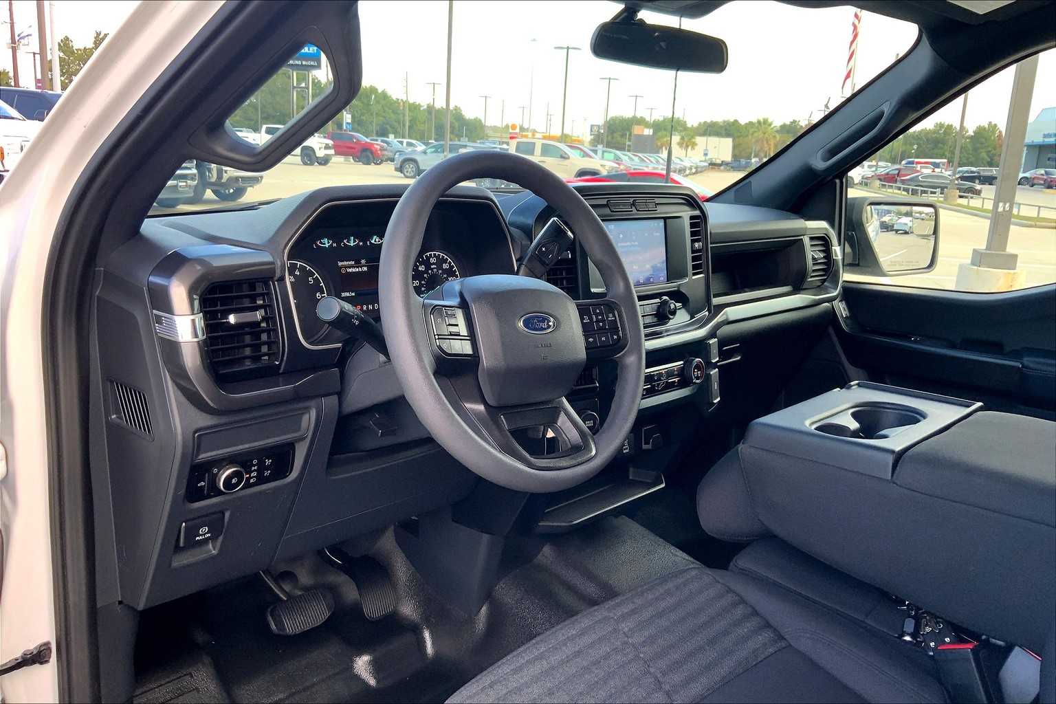 2023 Ford F-150 XL photo 16