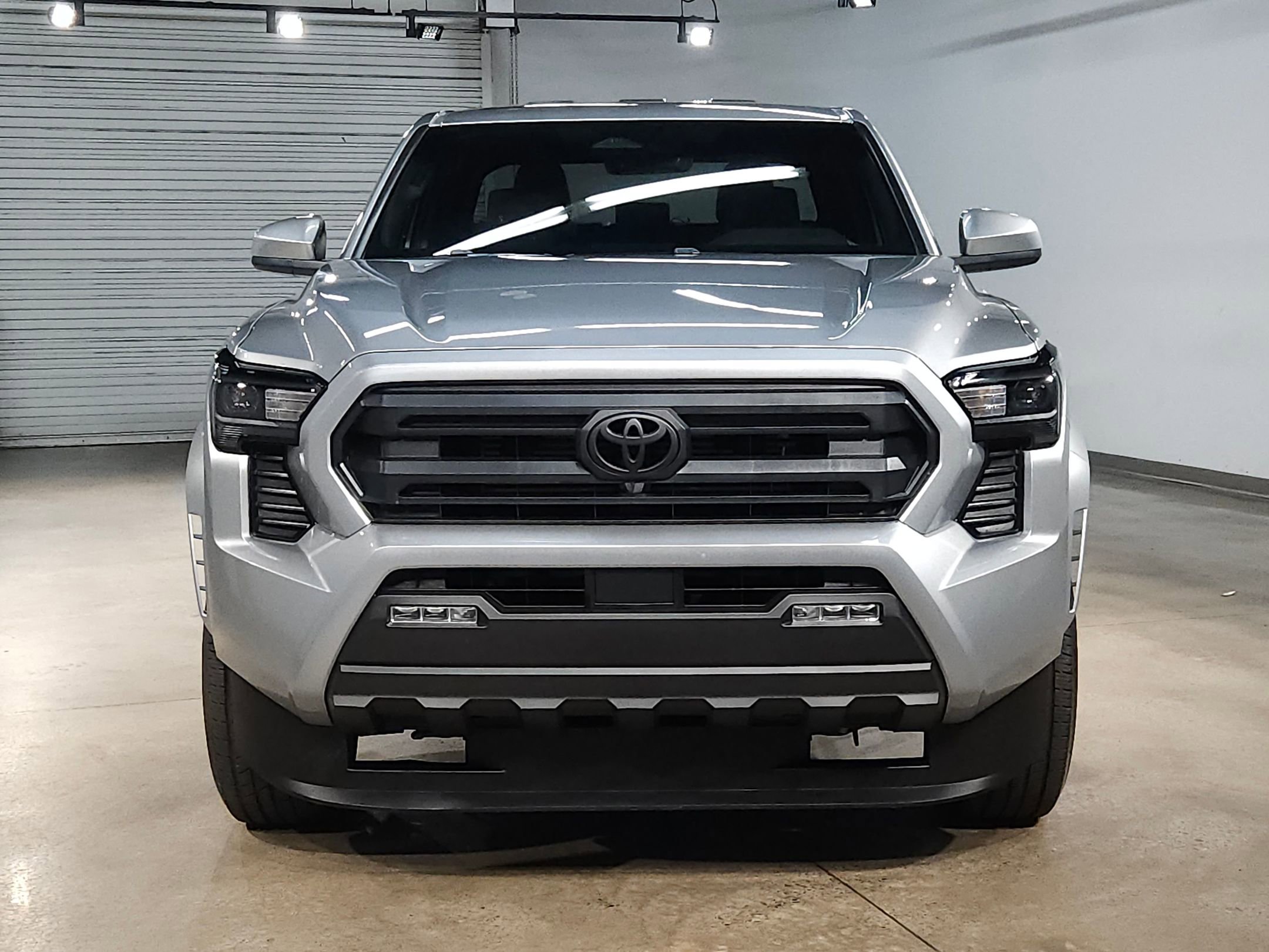 Used 2025 Toyota Tacoma SR5 with VIN 3TMLB5JN1SM140024 for sale in Little Rock
