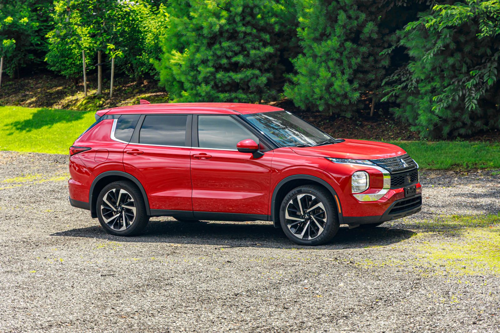 2022 Mitsubishi Outlander ES photo 10