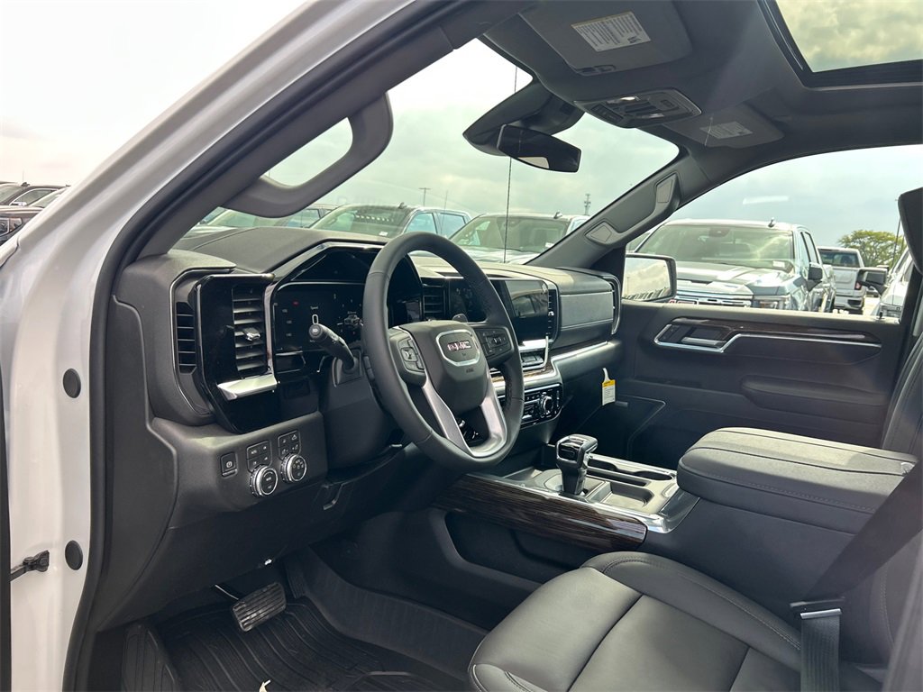 2026 GMC SIERRA - Image 16