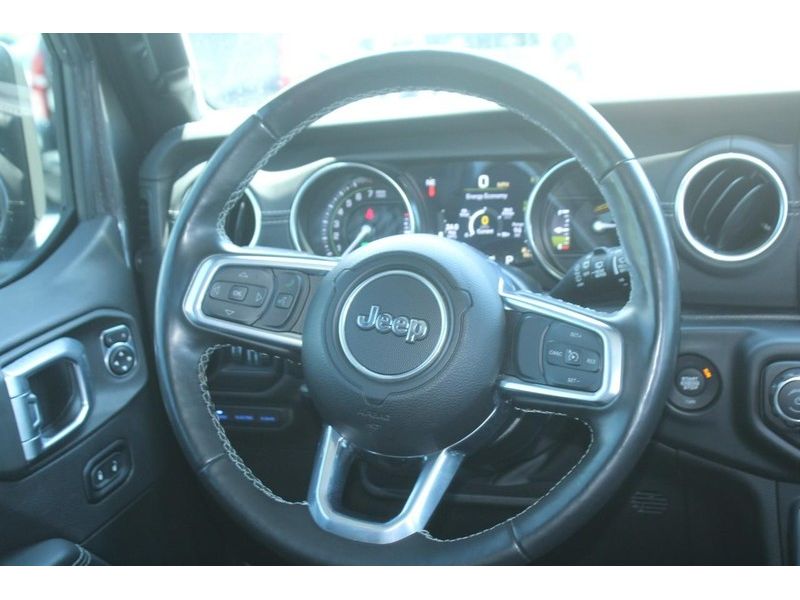 2022 Jeep Wrangler Unlimited Sahara 4xe photo 13