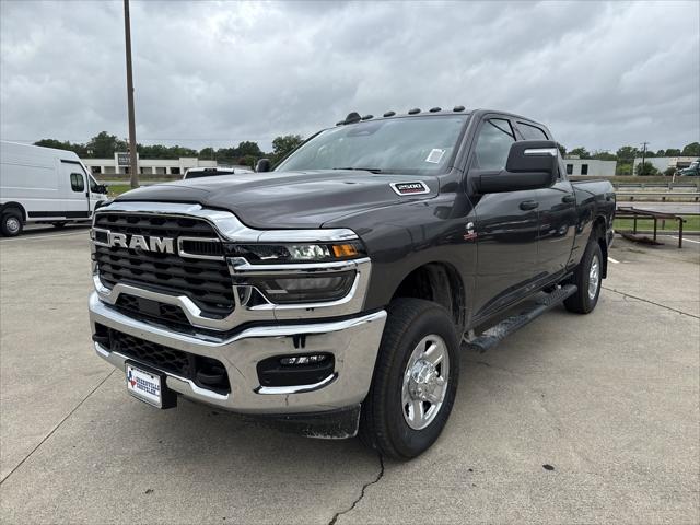 2025 Ram 2500 Tradesman photo 3