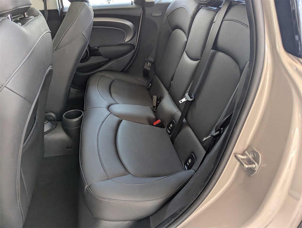 2024 Mini Cooper Hardtop Signature photo 24