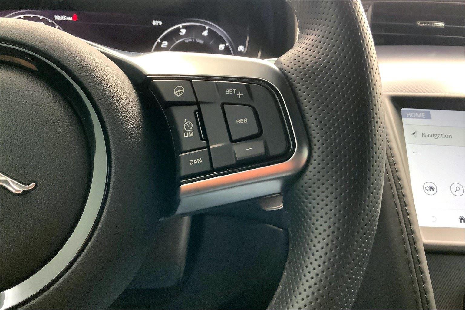 2023 Jaguar F-TYPE R photo 12