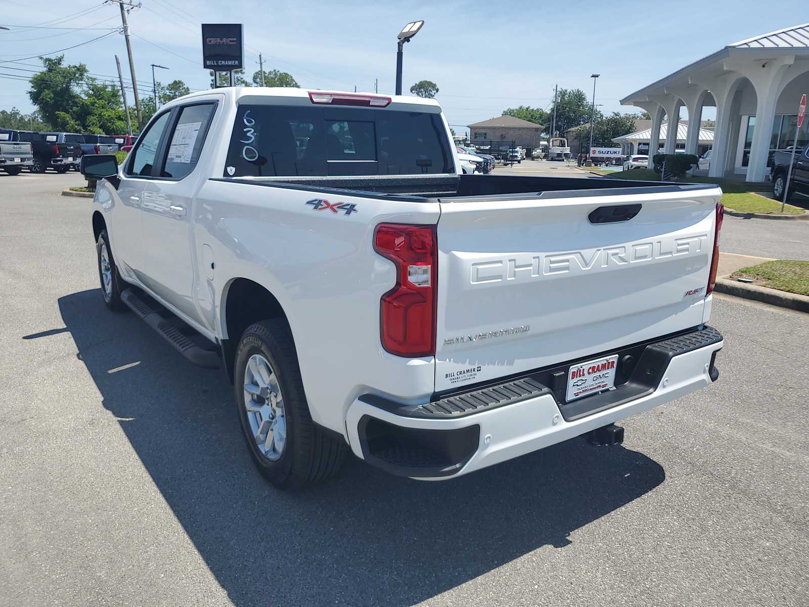 2025 Chevrolet Silverado 1500 RST photo 2