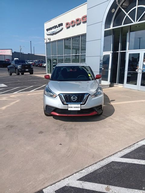2020 Nissan Kicks SV photo 7