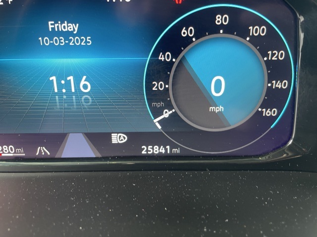 2025 Volkswagen Atlas SE Technology photo 2