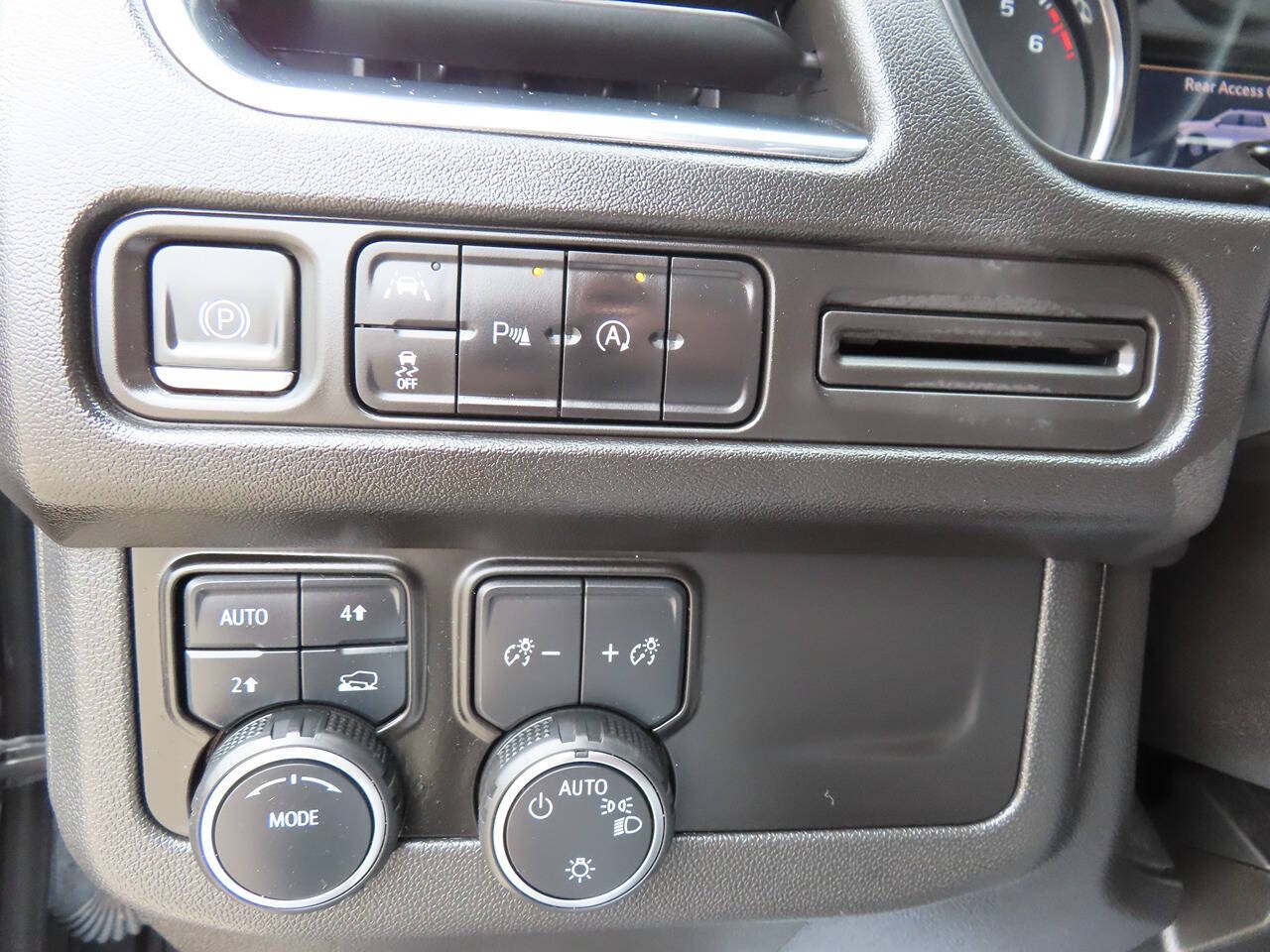 2023 Chevrolet Tahoe LS photo 13
