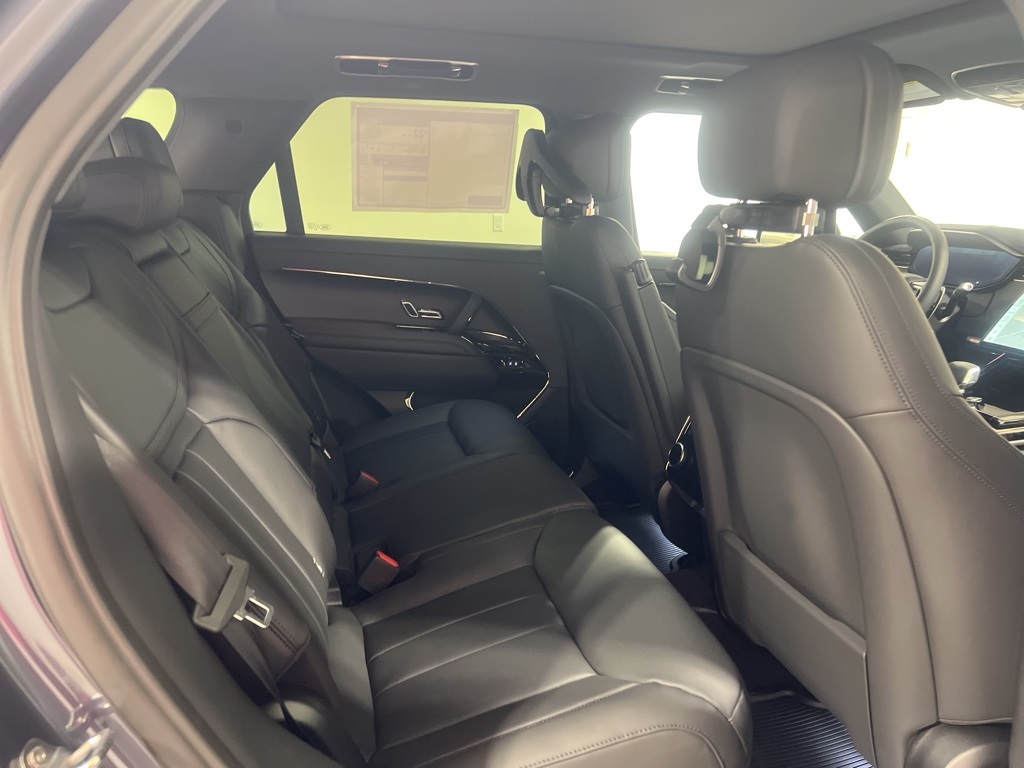 2025 Land Rover Range Rover Sport SE photo 26