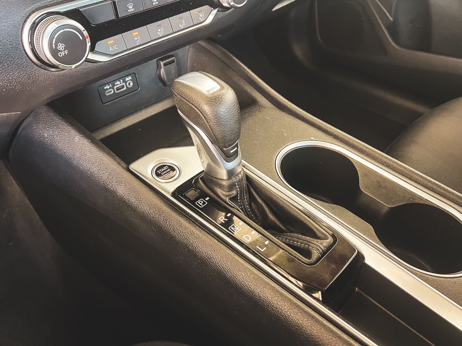2022 Nissan Altima 2.5 SV photo 16
