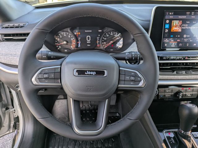 2025 Jeep Compass Latitude photo 15