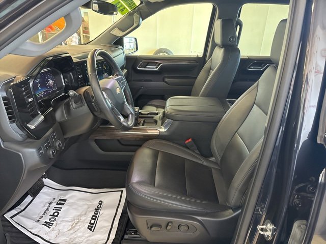 2024 Chevrolet Silverado 1500 LT photo 3