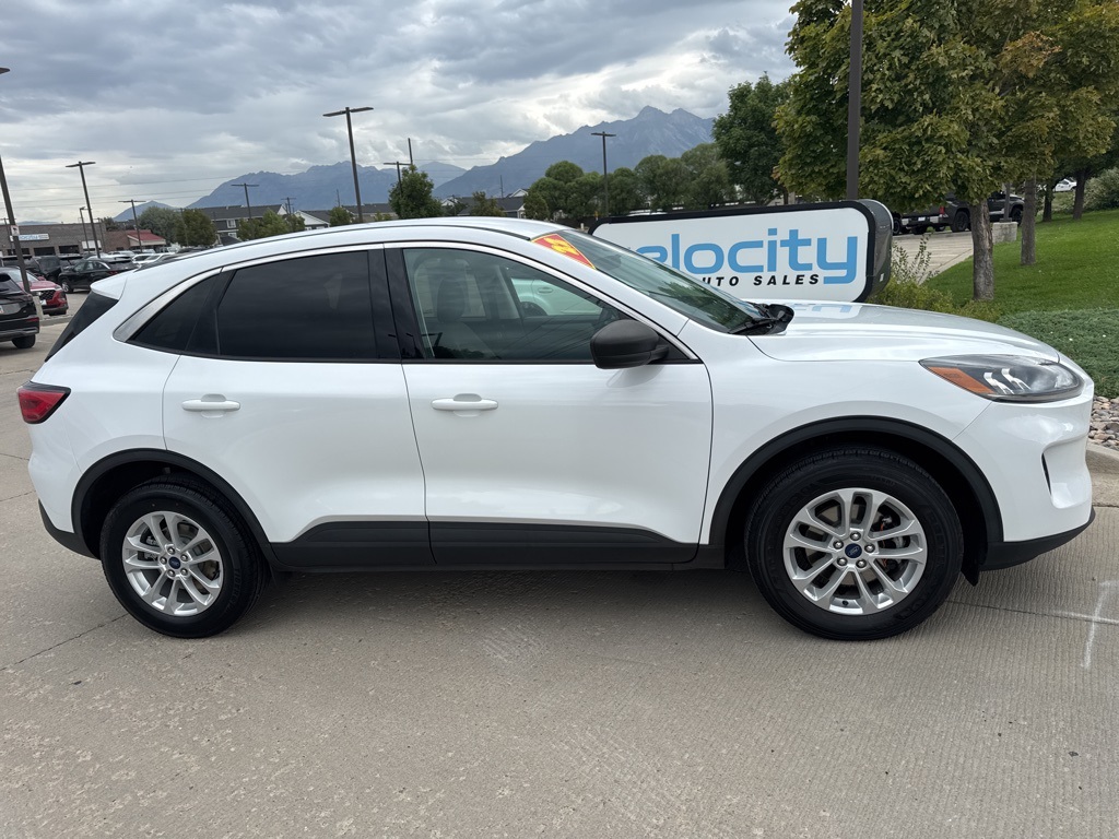 2022 Ford Escape SE photo 8