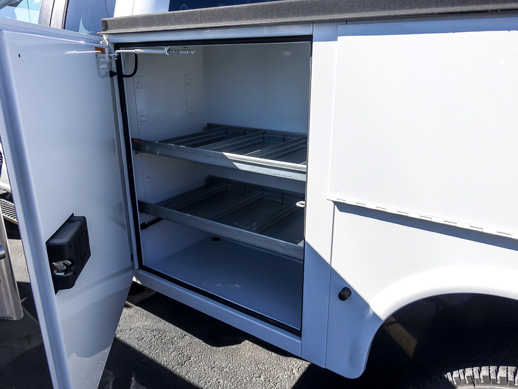 2025 FORD F-350 - Image 30