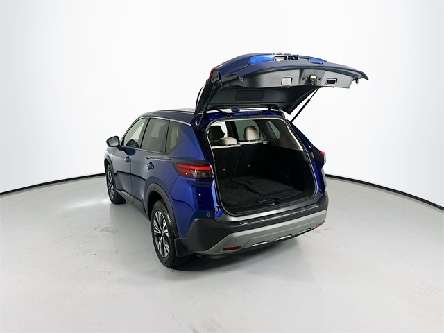 2021 Nissan Rogue SV photo 22