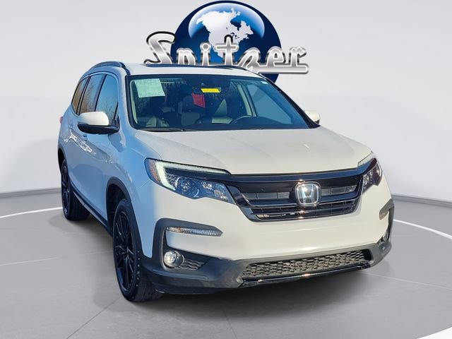 2022 Honda Pilot SE's photo