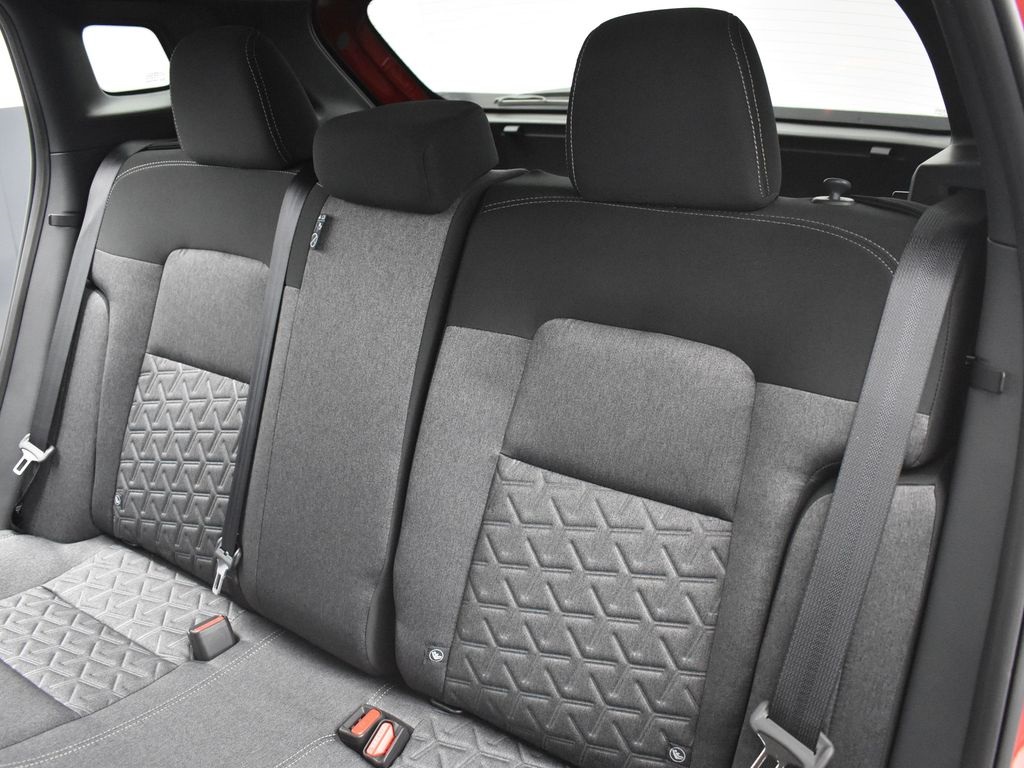 2026 Nissan Kicks SV photo 15