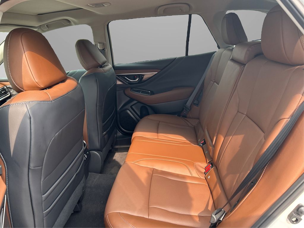 2025 Subaru Outback Touring XT photo 10