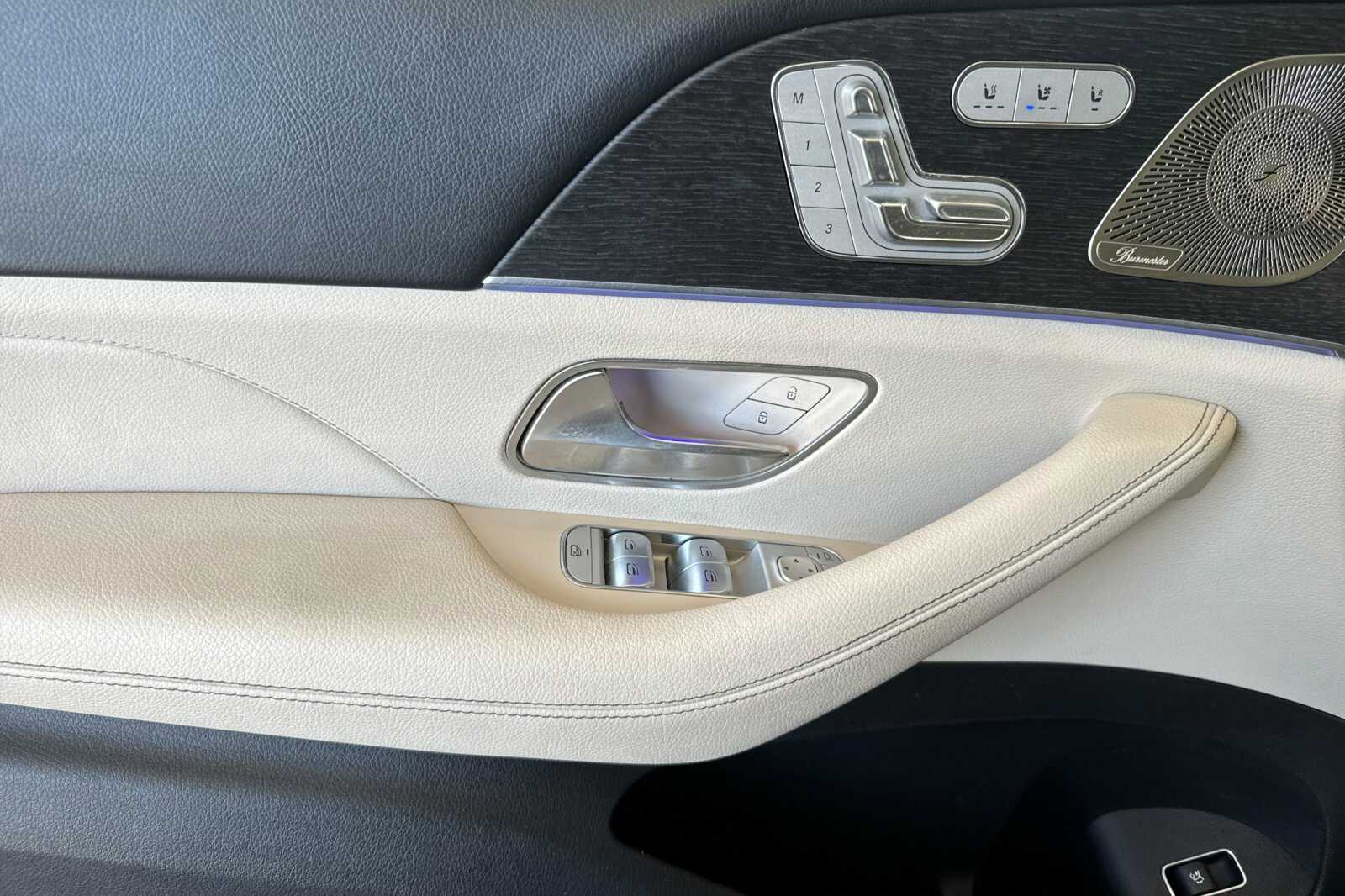 2022 Mercedes Benz GLS 450 4MATIC photo 9