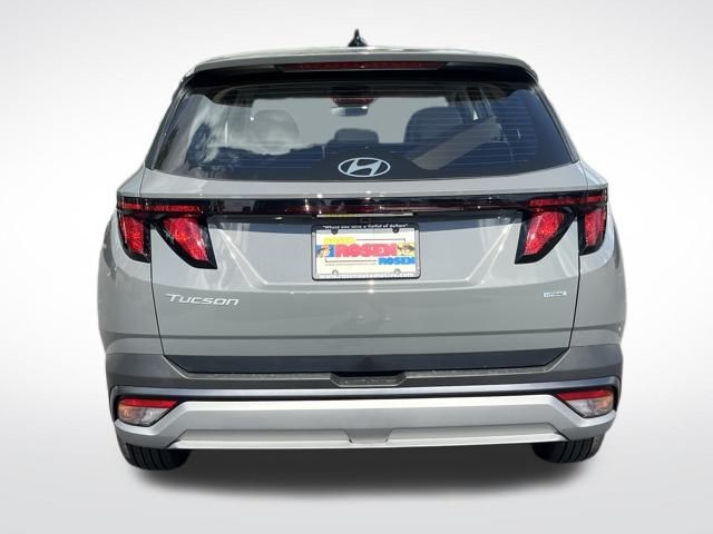 2025 Hyundai Tucson SE photo 3