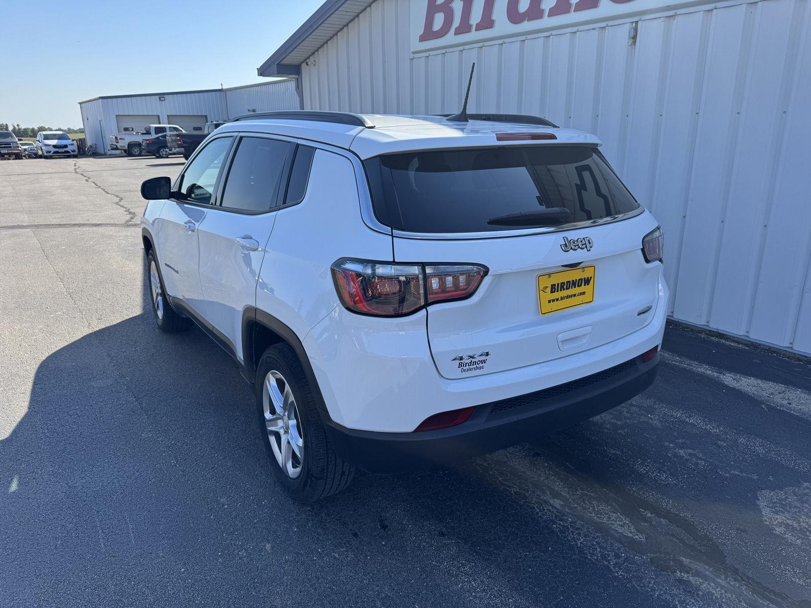 2023 Jeep Compass North Edition Latitude photo 4