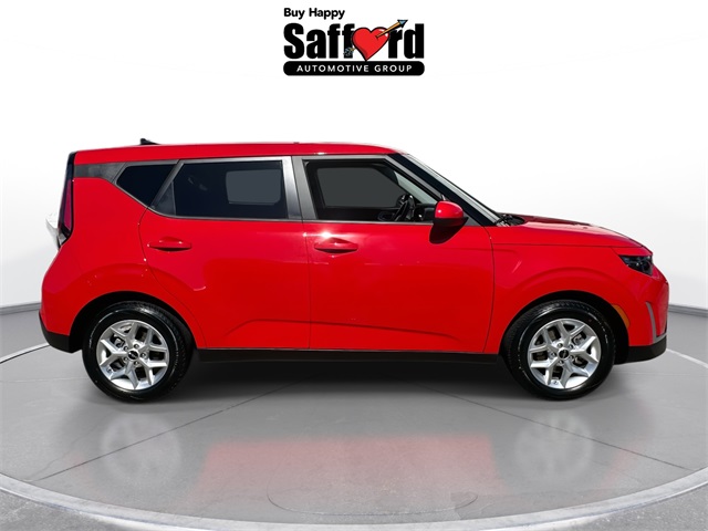 2023 Kia Soul LX photo 4