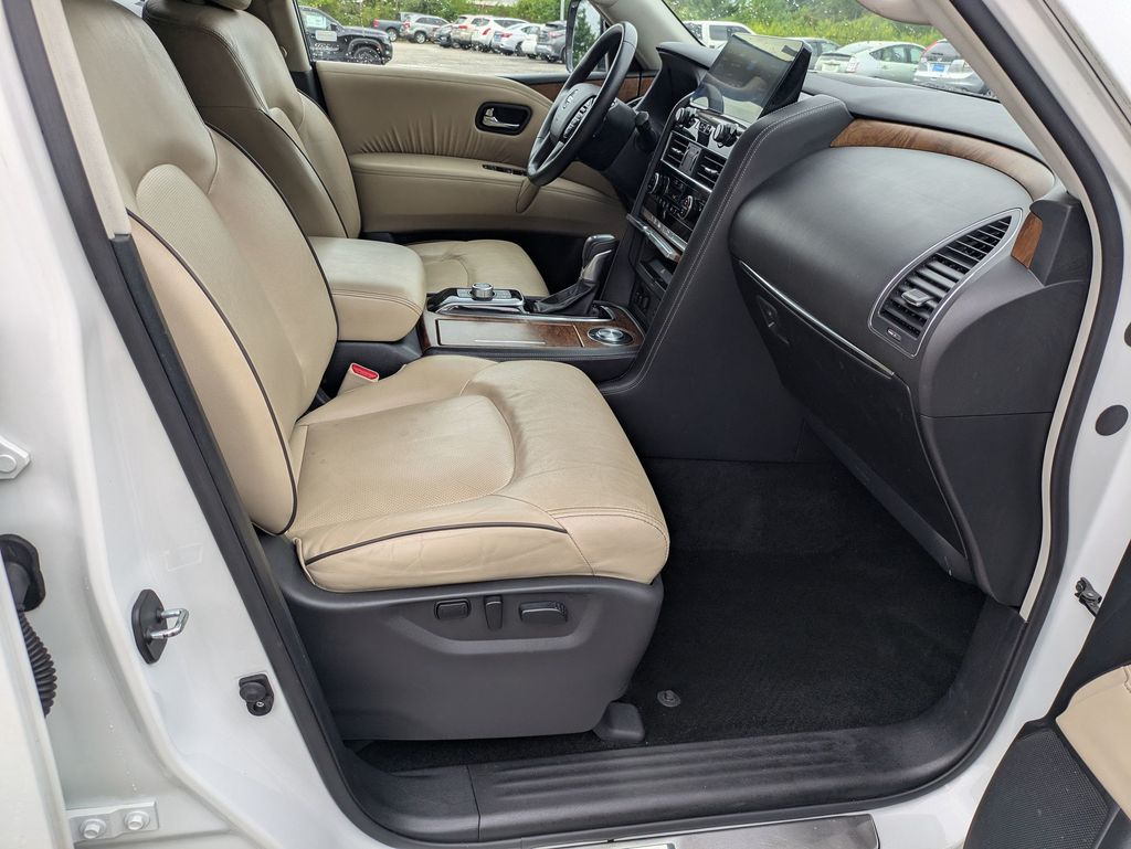 2022 Nissan Armada SL photo 30