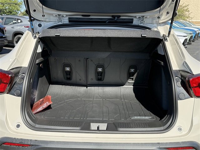 2026 Chevrolet Trax ACTIV photo 2