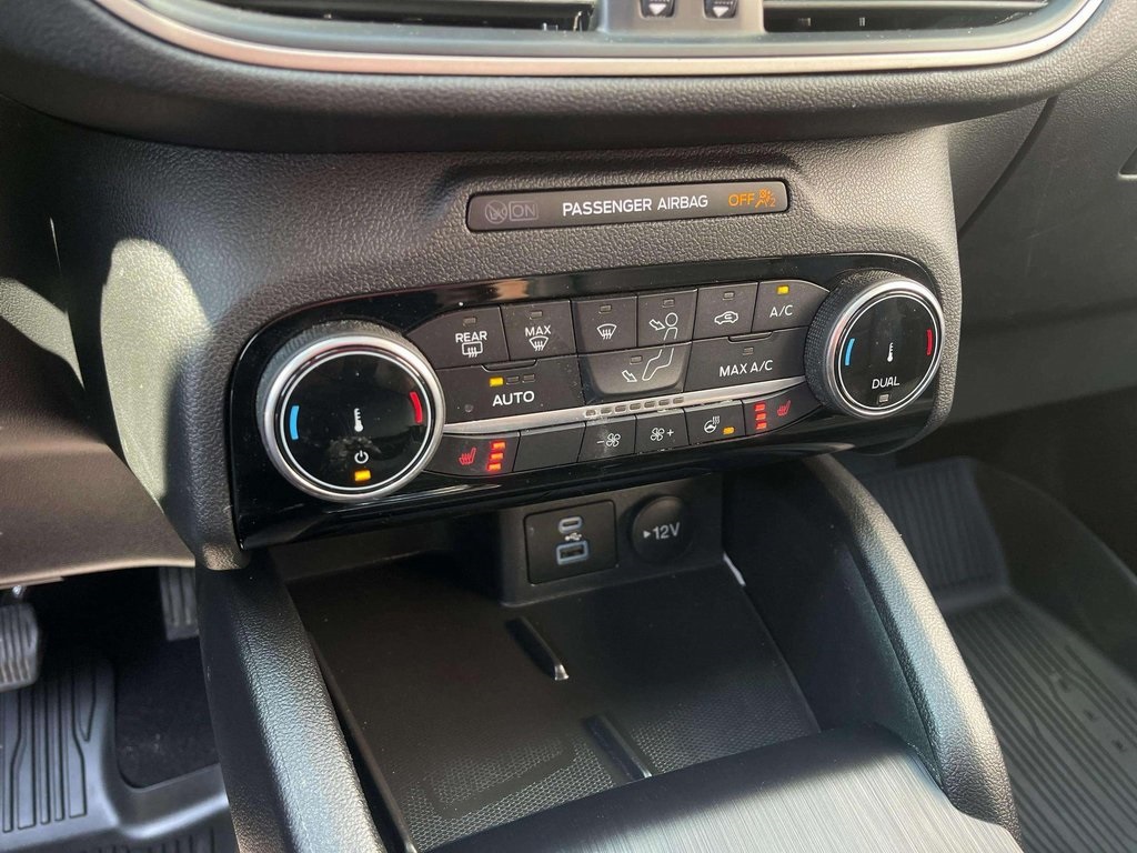 2022 Ford Escape SEL photo 14