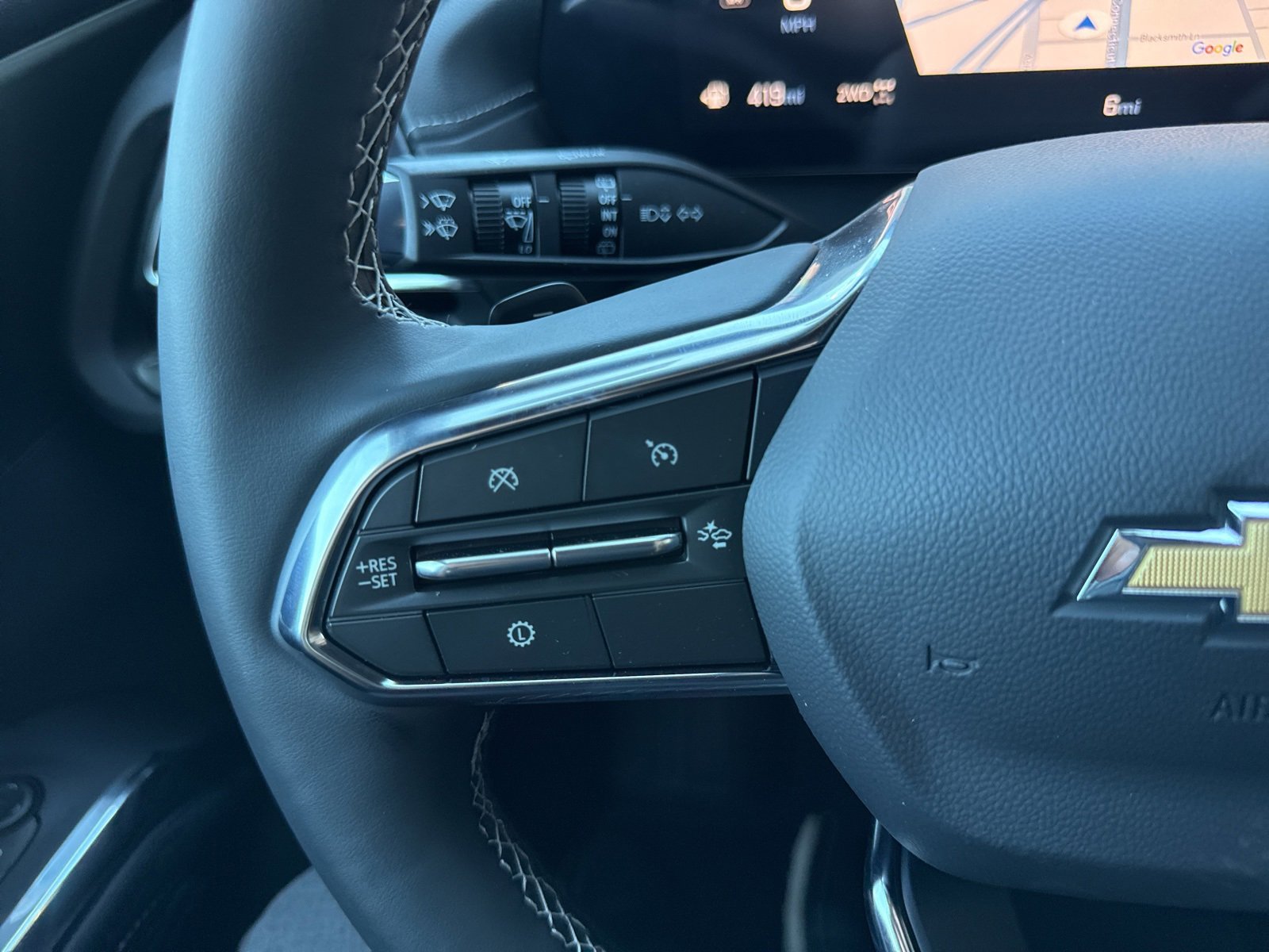 2025 Chevrolet Traverse photo 32