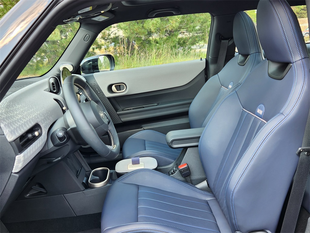 2025 Mini Cooper 2 Door Hardtop photo 16