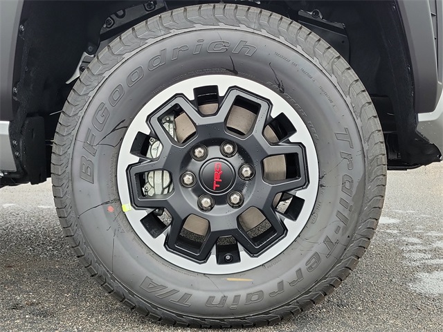 2025 Toyota Tacoma TRD Off-Road Double Cab photo 5