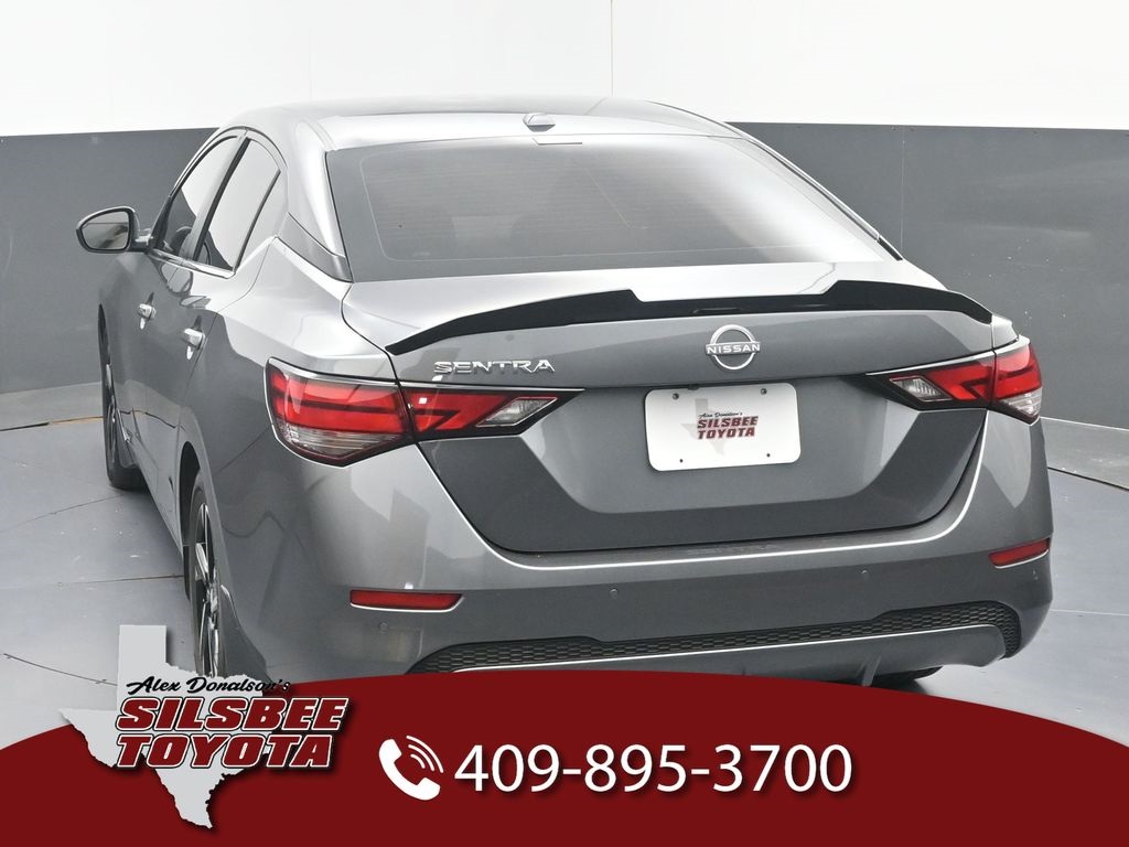 2025 Nissan Sentra SV photo 3