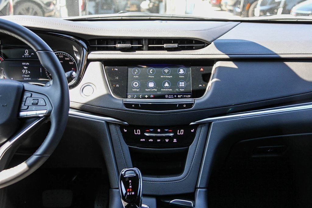 2025 Cadillac XT6 Luxury photo 8