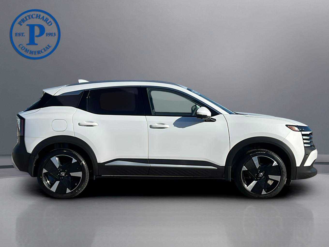 2025 Nissan Kicks SR photo 3