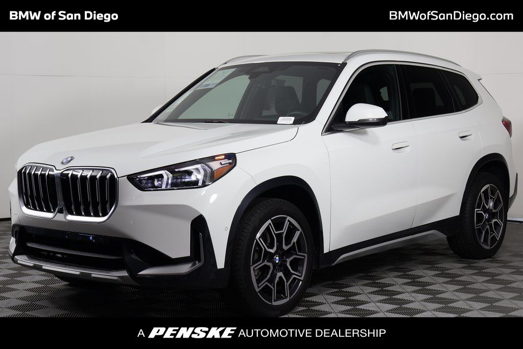 2025 BMW X1 28i's photo