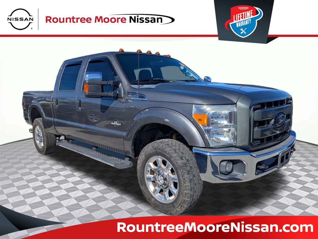 2011 Ford F-350 Super Duty Lariat's photo