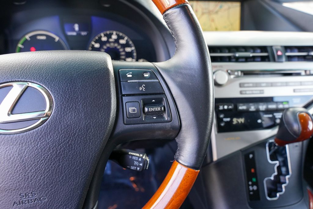 2010 Lexus RX 450h photo 19