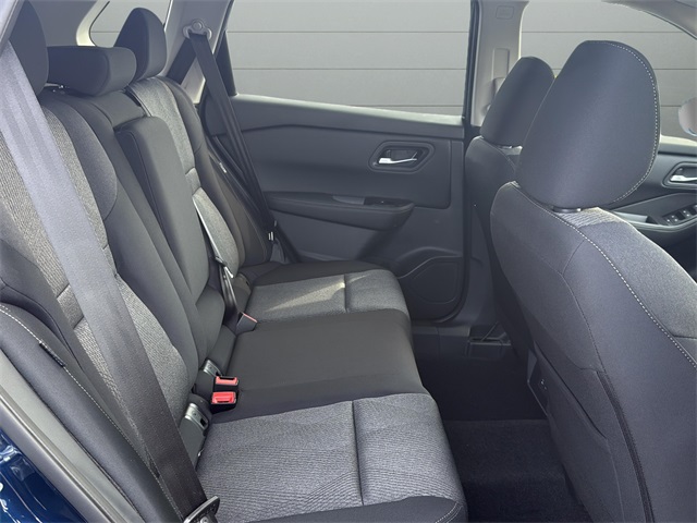 2026 Nissan Rogue SV photo 28
