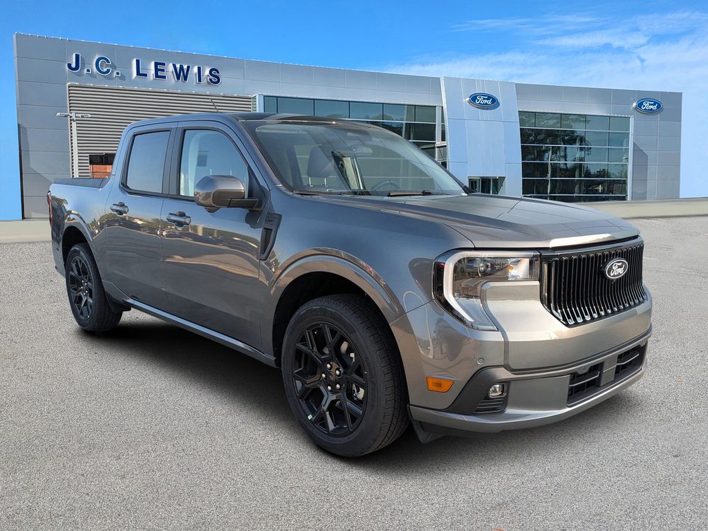 2025 Ford Maverick Lobo's photo